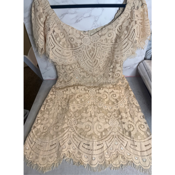 Women's Beige Lace Off-Shoulder Dress - Picture 4 of 4